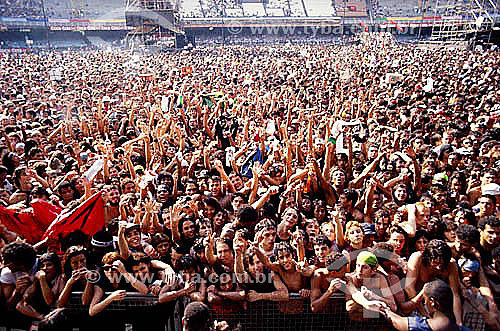  Audience during Rock in Rio II show - Rio de Janeiro city - Rio de Janeiro state - Brazil 