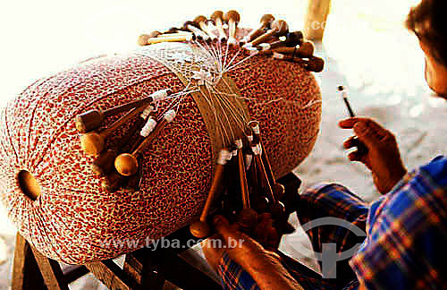 Craftwork - Fabric - Lacemaker woman doing 