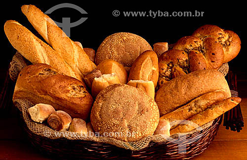  Basket of bread 