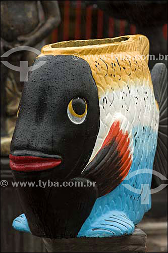  statuette business - fish - Iatboraí city - Rio de Janeiro state - Brazil - january, 2007 