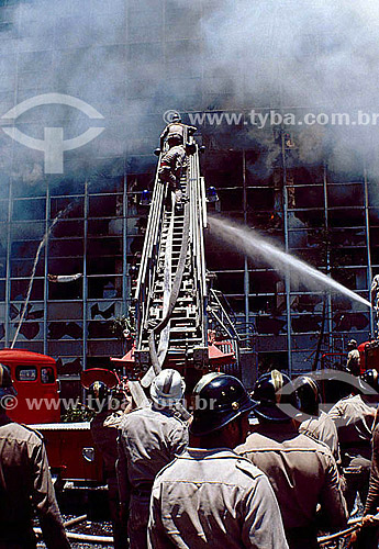  Firemen (fire) - Brasil 