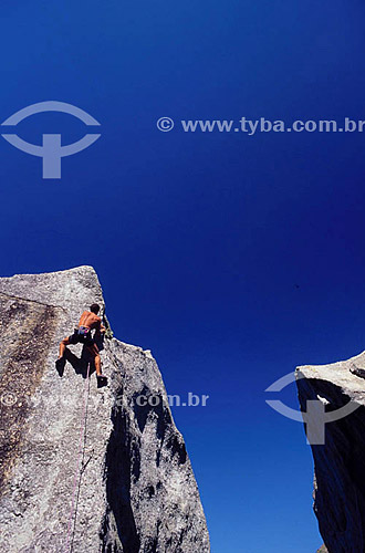  Leandro G. de Moura climbing at Cliff of Joa -  Rio de Janeiro city - Rio de Janeiro state - Brazil 