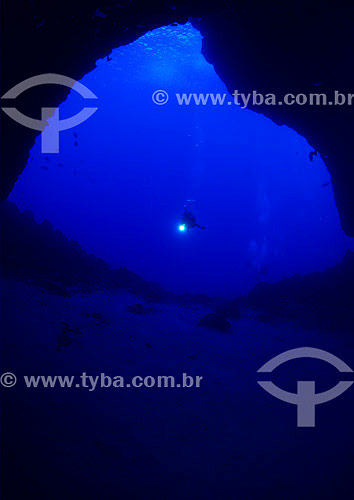  Diving at the Sapata Cave - Fernando de Noronha region - Pernambuco state - Brazil - 2007 