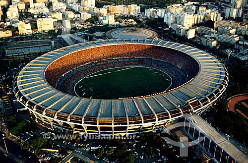  Aerial view of the Maracana Stadium* crowded of fans - Maracana neighbourhood - Rio de Janeiro city - Rio de Janeiro state - Brazil  * The Stadium is a National Historic Site since 12-26-2000. 