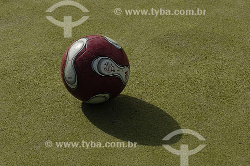  Soccer ball - Synthetic grass 