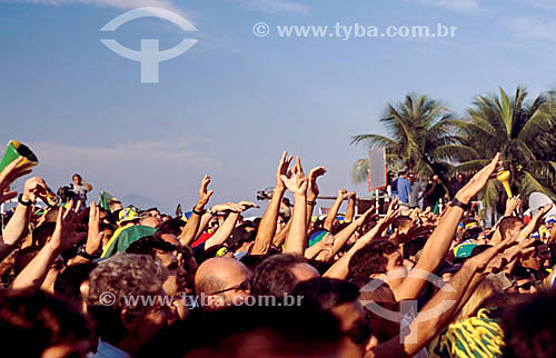  Brazilian soccer fans celebrating victory against Germany at Copacabana neighborhood during the end match of the World Cup 2002 - Rio de Janeiro city - Rio de Janeiro state - Brazil - 30.06.2002 