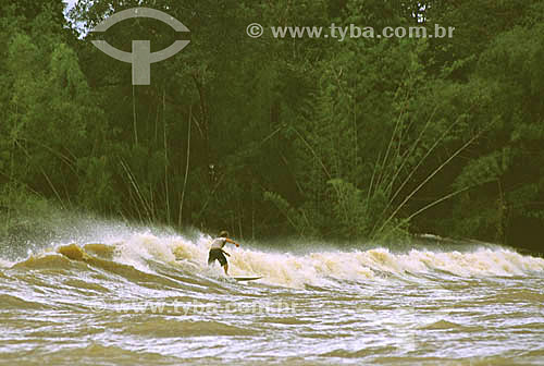  Sérgio Roberto surfing in the Araguari river - Amapa state - Brazil 