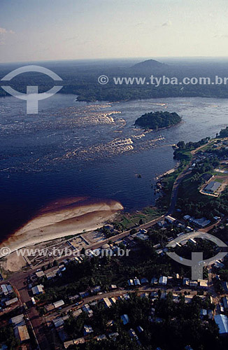  Rio Negro (BlackRiver) and  Sao Gabriel da Cachoeira village - Amazonas state - Brazil 