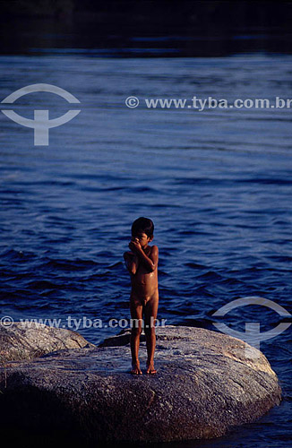  Little boy - Rio Negro (Black River) - Amazonas state - Brazil 