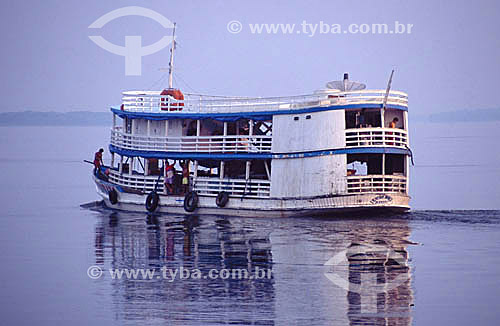  Boat to transport people - Rio Negro (Black River) - Amazonas state - Amazonian region - Brazil 