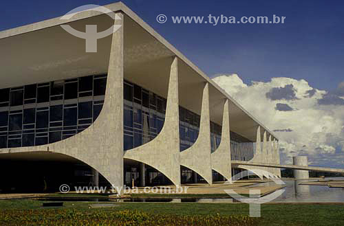  Planalto Palace Building - Brasilia city* - Federal District - Brazil  *The city of Brasilia is World Patrimony for UNESCO since 12-11-1987. 