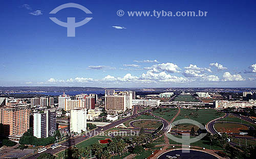  View of the Brasilia city with the cloverleaf access juntions to the superblocks - Brasilia city* - Federal District - Brazil  *The city of Brasilia is World Patrimony for UNESCO since 12-11-1987. 