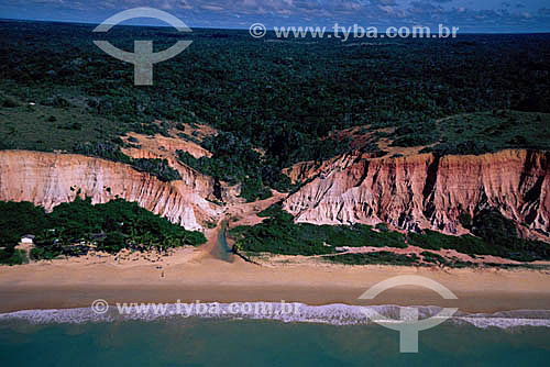  Cliffs of Parrancho and Pitinga beachs - Arraial d` Ajuda* - Bahia state - Brazil  * The Costa do Descobrimento (Discovery Coast site, Atlantic Forest Reserve) is a UNESCO World Heritage Site since 12-01-1999 and includes 23 areas of environmental p 