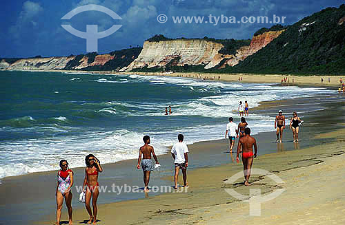  Tourists on the beach in Arraial D`Ajuda (Village of Help) - Porto Seguro - south coast of Bahia - Brazil 