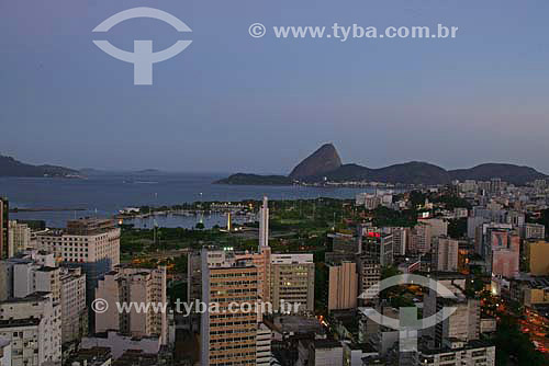  View of Rio de Janeiro city downtown, showing buildings in the foreground and the Sugar Loaf Mountain in the background - Rio de Janeiro city - Rio de Janeiro state - Brazil   