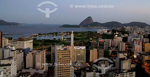  View of Rio de Janeiro city downtown, showing buildings in the foreground and the Sugar Loaf Mountain in the backround - Rio de Janeiro city - Rio de Janeiro state - Brazil 