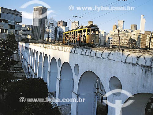  Trolley crossing the Lapa Arches - Rio de Janeiro city - Rio de Janeiro state  