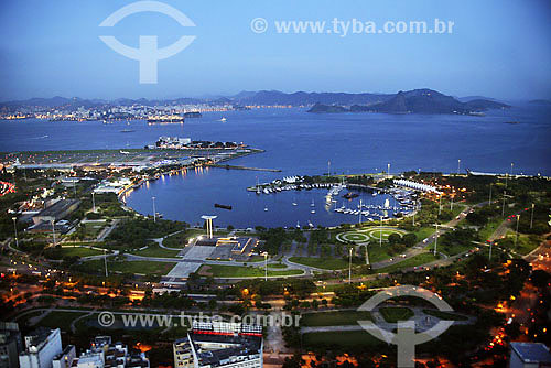  Subject: Aerial view of Aterro and Gloria ship yard with the Sugar Loaf mountain on the background / Place: Rio de Janeiro city - Rio de Janeiro state - Brazil / Date: 2007 