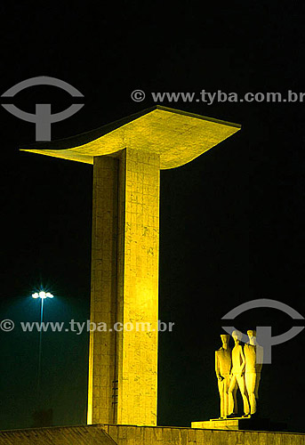  The Monument to the dead of World War II, built 1957-60, by night - Aterro do Flamengo - Center of Rio de Janeiro city - Rio de Janeiro state - Brazil 