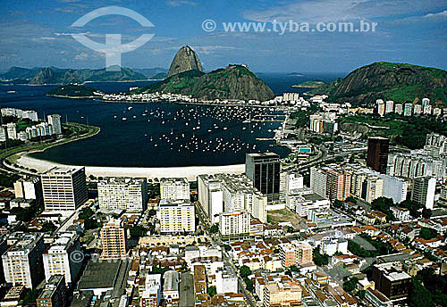  Aerial view of Sugar Loaf Mountain* with Botafogo Beach and buildings in the foreground - Rio de Janeiro city - Rio de Janeiro state - Brazil  * Commonly called Sugar Loaf Mountain, the entire rock formation also includes Urca Mountain and Sugar Loa 