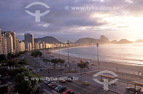  Copacabana beach at sunrise with Sugar Loaf(*) Mountain in the background - Rio de Janeiro city - Rio de Janeiro state - Brazil  *Commonly called Sugar Loaf Mountain, the entire rock formation also includes Urca Mountain and Sugar Loaf itself (the t 