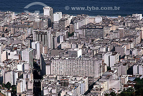  Aerial view of buildings in the neighborhood of Copacabana with the Atlantic Ocean in the background - Rio de Janeiro city - Rio de Janeiro state - Brazil 