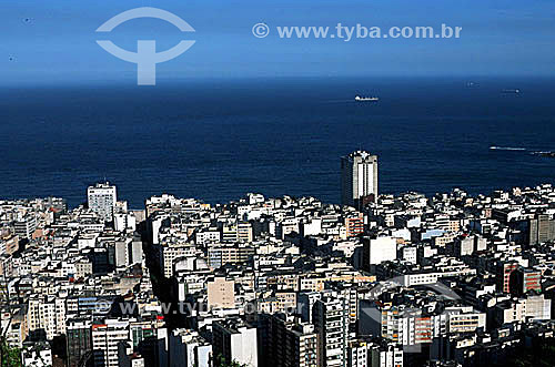  Aerial view of buildings in the neighborhood of Copacabana with the Atlantic Ocean in the background - Rio de Janeiro city - Rio de Janeiro state - Brazil 