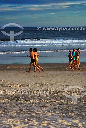 People practicing cooper at Copacabana beach in the morning - Rio de Janeiro - Rio de Janeiro state - Brazil 