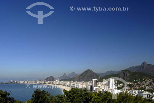 Copacabana beach seen from Leme fort - Rio de Janeiro city - Rio de Janeiro state - Brazil 