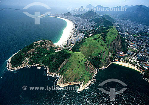  Copacabana Beach to the left and Urca Beach to the right - Rio de Janeiro city - Rio de Janeiro state - Brazil 