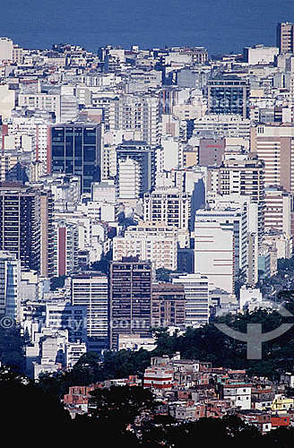  Aerial view of the buildings in the neighborhood of Ipanema with part of the neighborhood of Rocinha (once considered a slum) in the foreground - Rio de Janeiro city - Rio de Janeiro state - Brazil 