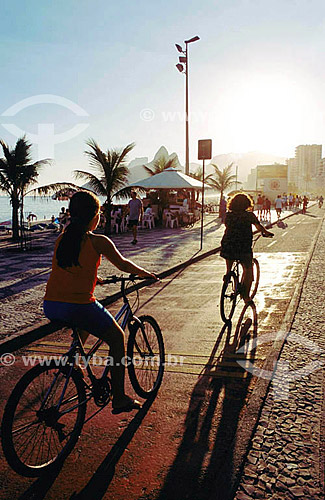  Bikers at Bicycle path - Ipanema Beach - Rio de Janeiro city - Rio de Janeiro state - Brazil 