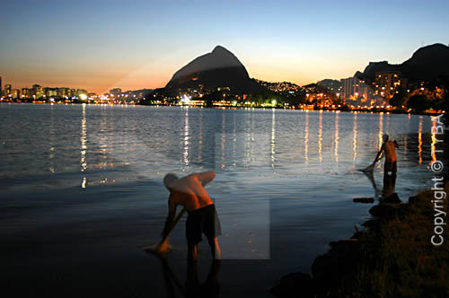  Fishermen at Lagoa Rodrigo de Freitas (Rodrigo de Freitas Lagoon)* - Rio de Janeiro city - Rio de Janeiro state - Brazil *National Historic Site since 06-19-2000. 