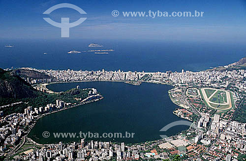  Aerial view of the area surrounding Lagoa Rodrigo de Freitas (Rodrigo de Freitas Lagoon)* as seen from Paineiras Road with the Hipódromo da Gávea (also known as the Jockey Club) to the right and the Cagarras Islands in the background - Rio de Janeir 