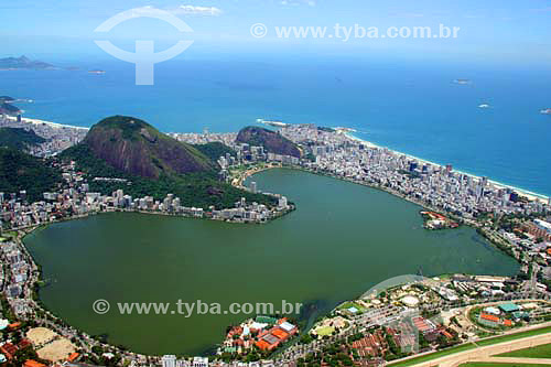  Aerial view of Rodrigo de Freitas Lagoon (Lagoa Rodrigo de Freitas) - Rio de Janeiro city - Rio de Janeiro state - Brazil - Novembro de 2006 