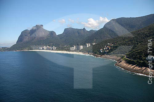  Aerial view of the neighborhood of Sao Conrado with Rock of Gavea* in the background - Rio de Janeiro city - Rio de Janeiro state - Brazil   *The Rock of Gavea is a National Historic Site since 08-08-1973. 