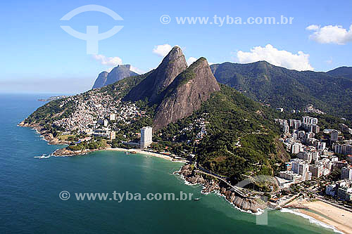  Aerial view of Two Brothers Hill, Vidigal Slum in the left and Gavea rock in the background - Rio de Janeiro city - Rio de Janeiro state - Brazil - July 2005 