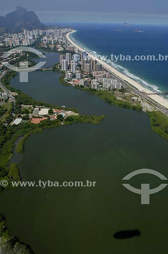  Aerial view of Barra da Tijuca neighborhood with the Marapendi Lagoon and the beach - Rio de Janeiro city - Rio de Janeiro state - Brazil - April 2006 