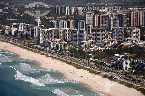  Aerial view of beach and buildings in the backround - Barra da Tijuca neighbourhood - Rio de Janeiro city - Rio de Janeiro state - Brazil 