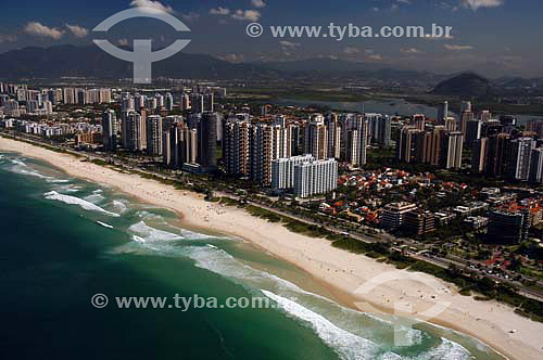  Aerial view of beach and buildings in the backround - Barra da Tijuca neighbourhood - Rio de Janeiro city - Rio de Janeiro state - Brazil 