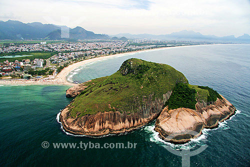  Aerial view of Pontal stone, between Recreio and Macumba beaches - Recreio dos Bandeirantes neighbourhood - Rio de Janeiro city - Rio de Janeiro state - Brazil 