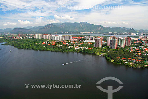  Aerial view of Marapendi lagoon with buildings on the background - Recreio dos Bandeirantes neighbourhood - Rio de Janeiro city - Rio de Janeiro state - Brazil 