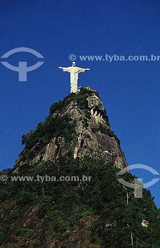  Aerial view of Cristo Redentor (Christ the Redeemer) at Morro do Corcovado (Corcovado Mountain) - Rio de Janeiro city - Rio de Janeiro state - Brazil 