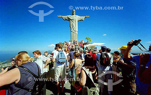  Tourists at Christ the Redeemer statue - Rio de Janeiro city - Rio de Janeiro state - Brazil 