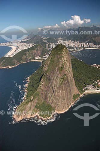  Aerial view of the Sugar Loaf Mountain, showing  Praia Vermelha (Red Beach) to the left, followed by the Morro da Babilonia (Babylonia Mountain) and the Copacabana Beach in the background  - Rio de Janeiro city - Rio de Janeiro state - Brazil 