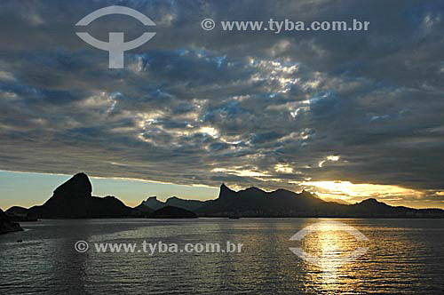  Guanabara Bay as seen from Niteroi city at sunset - Rio de Janeiro State - Brazil 