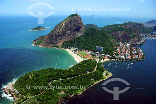  Aerial view of Sugar Loaf Mountain* and Urca neighbourhood - Rio de Janeiro city - Rio de Janeiro state - Brazil - November 2006  *Commonly called Sugar Loaf Mountain, the entire rock formation also includes Urca Mountain and Sugar Loaf itself (the  