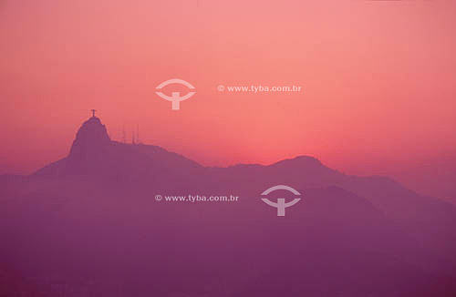  Christ the Redeemer on  Corcovado Mountain at twilight - Rio de Janeiro city - Rio de Janeiro state - Brazil 