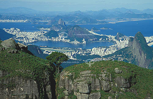 Rio de Janeiro city view with Rodrigo de Freitas Lagoon, Sugar Loaf Mountain and Two Brothers Hill seen as from Gavea Rock top - Rio de Janeiro state - Brazil 