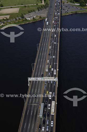  Rio-Niteroi bridge (*) - Guanabara Bay -  Rio de Janeiro city - Rio de Janeiro state - Brazil  * The real name of the bridge is Costa e Silva, it has 13.290 meters of extension and connects the Rio de Janeiro city and Niteroi city was inaugurated in 